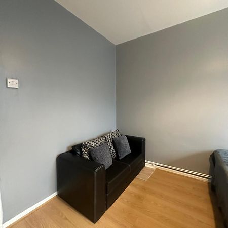 1 Bedroom Flat In Whitechapel, Londra Dış mekan fotoğraf
