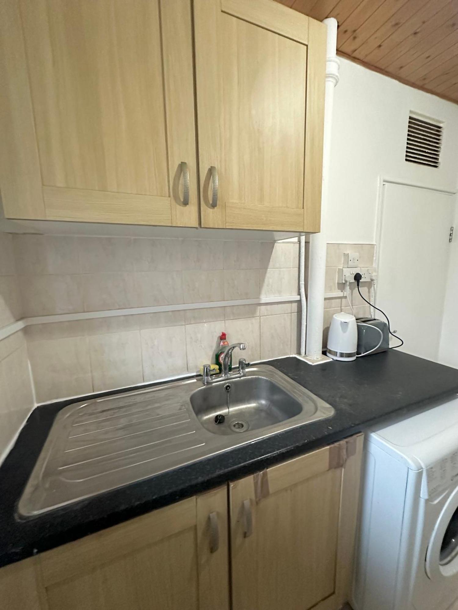 1 Bedroom Flat In Whitechapel, Londra Dış mekan fotoğraf